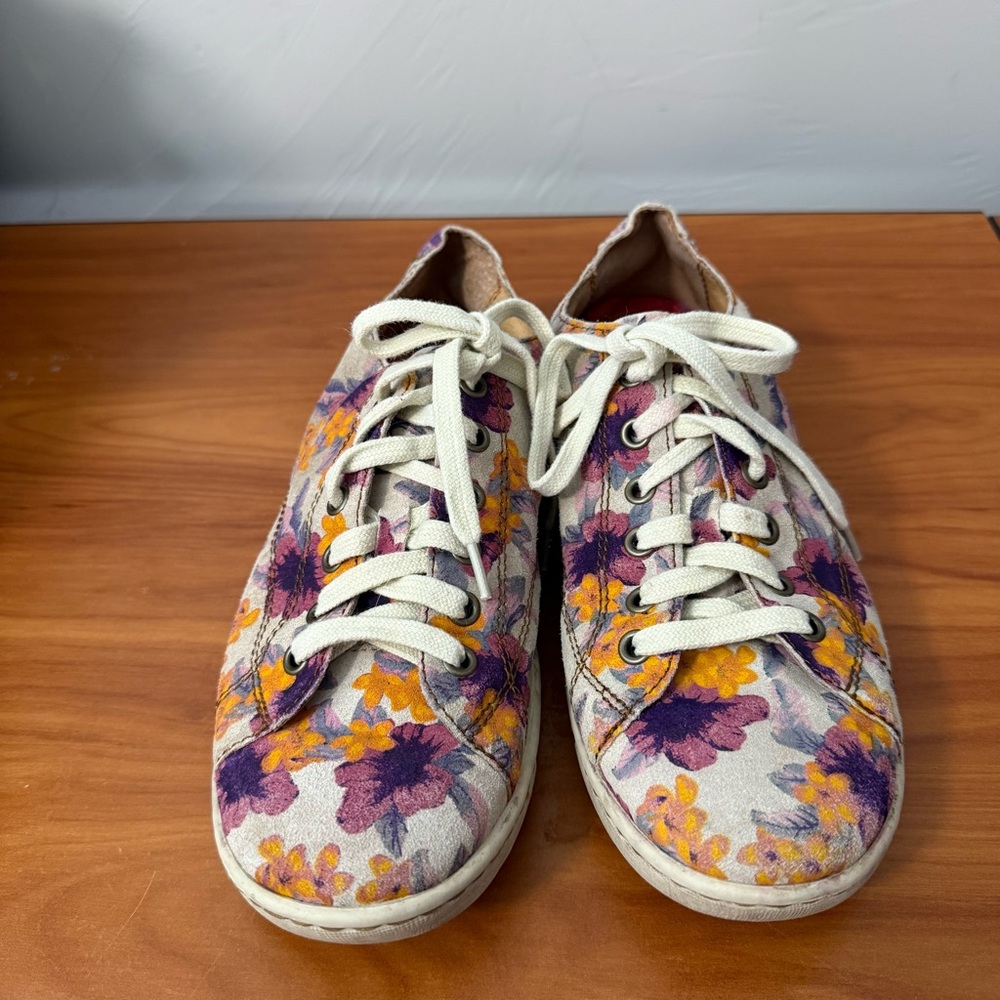 Born Kai Leather "Natural Floral" Sneaker Tan Purple Orange Lace Up Casual 8.5